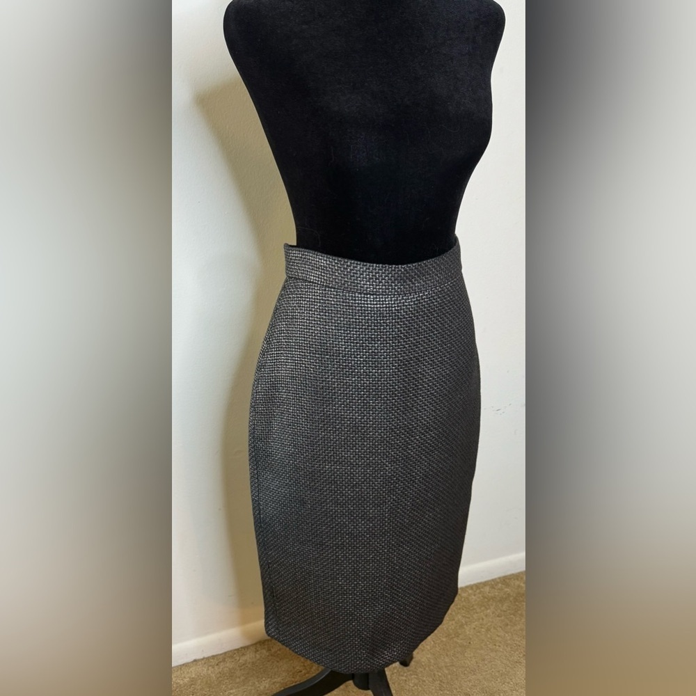 Banana Republic Dark Gray preppy Tweed Look pencil skirt lined zipper back 2 EC - Picture 3 of 10